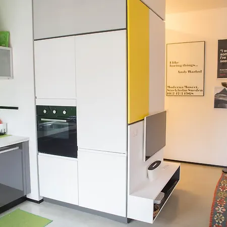 Lorenteggio Business Apartamento *